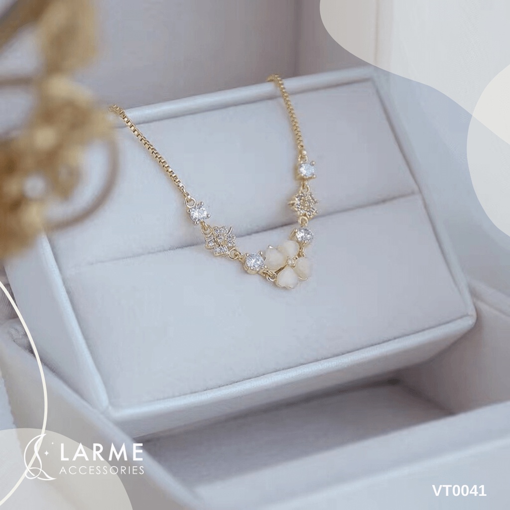 Vòng tay, lắc tay cỏ bốn lá may mắn Larme Accessoires - VT0041 | BigBuy360 - bigbuy360.vn