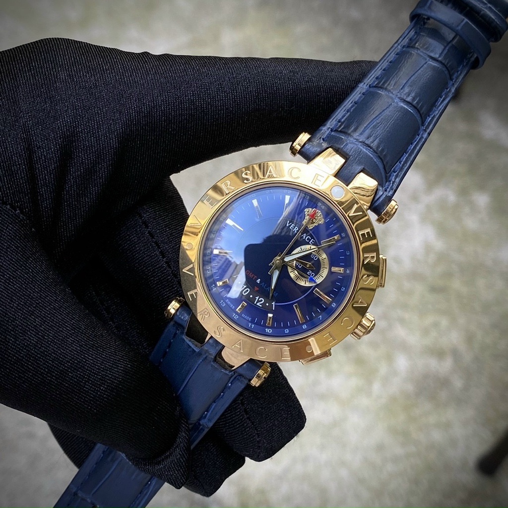 Đồng hồ Nam Versace V-Race 43mm, Nữ Versace Daphnis 34mm, dây da cá sấu, máy Swissquartz