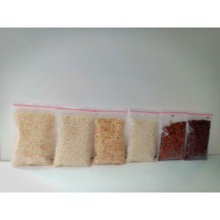 Gạo rang để làm tranh gạo, nhiều màu khác nhau