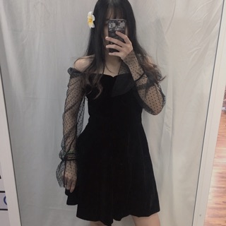[ORDER]Đầm đen nhung tay phối lưới