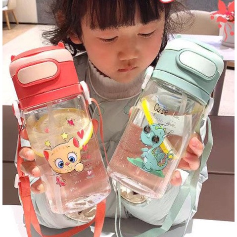 Bình nước nhựa học sinh, bình nước cho bé hình thú dễ thương, có ống hút