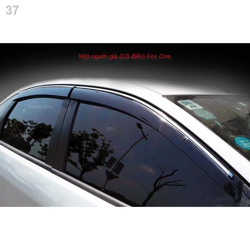 UFord phiên bản cổ điển mới và cũ của Fox sedan hatchback cửa sổ ô tô che mưa mày