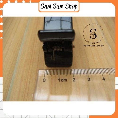 Kẹp tóc càng cua 3 răng nhựa cứng giao màu ngẫu nhiên - Sam Sam Shop