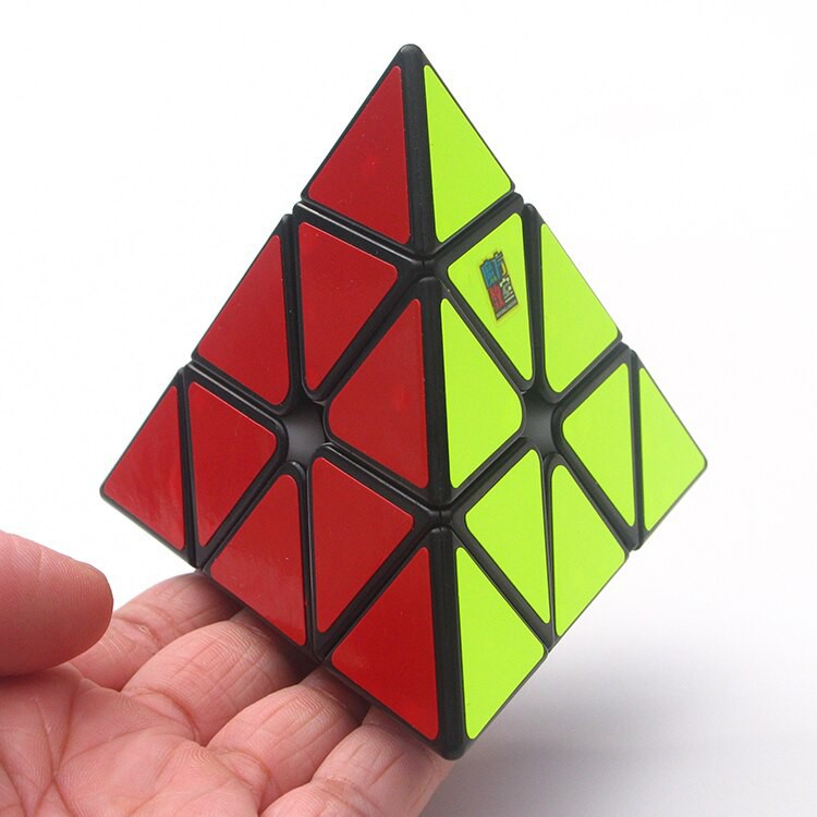 Rubik Tam Giác - Rubik Kim Tự Tháp - Hoàn thiện Cao cấp: xoay trơn, êm, bền, đẹp