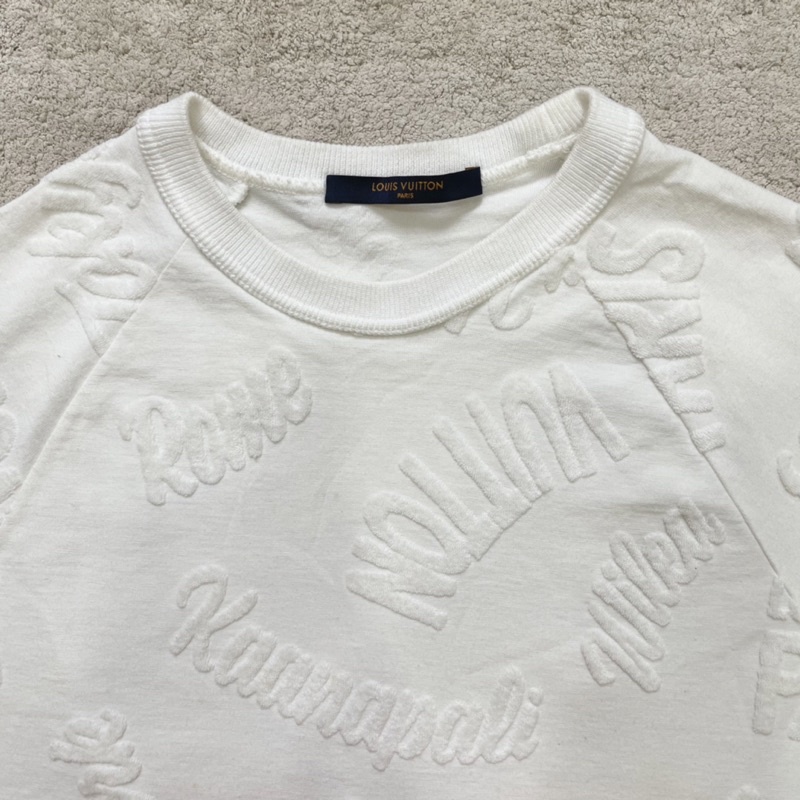 Áo thun Lv trắng vân mono size XS