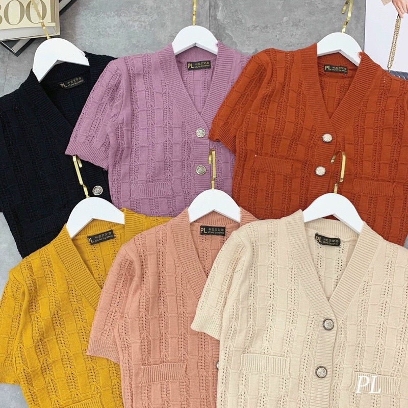 Áo len cài Khuy Cổ Tim