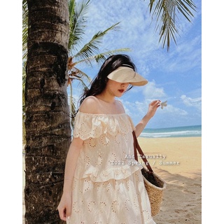 And Casually /  Váy đũi be trễ vai