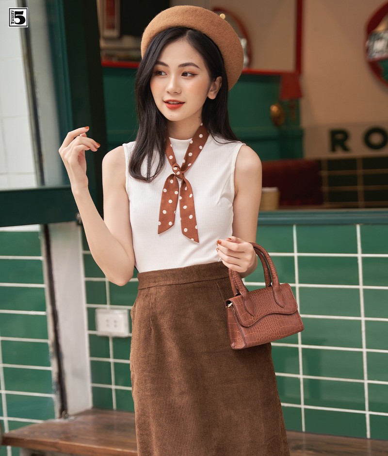 Áo thun nữ sát nách cổ cao croptop ôm Twentyfive N433