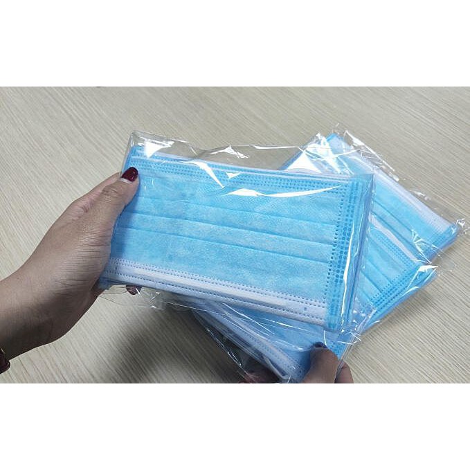 1 chiếc Khẩu Trang Y Tế 4 lớp kháng khuẩn