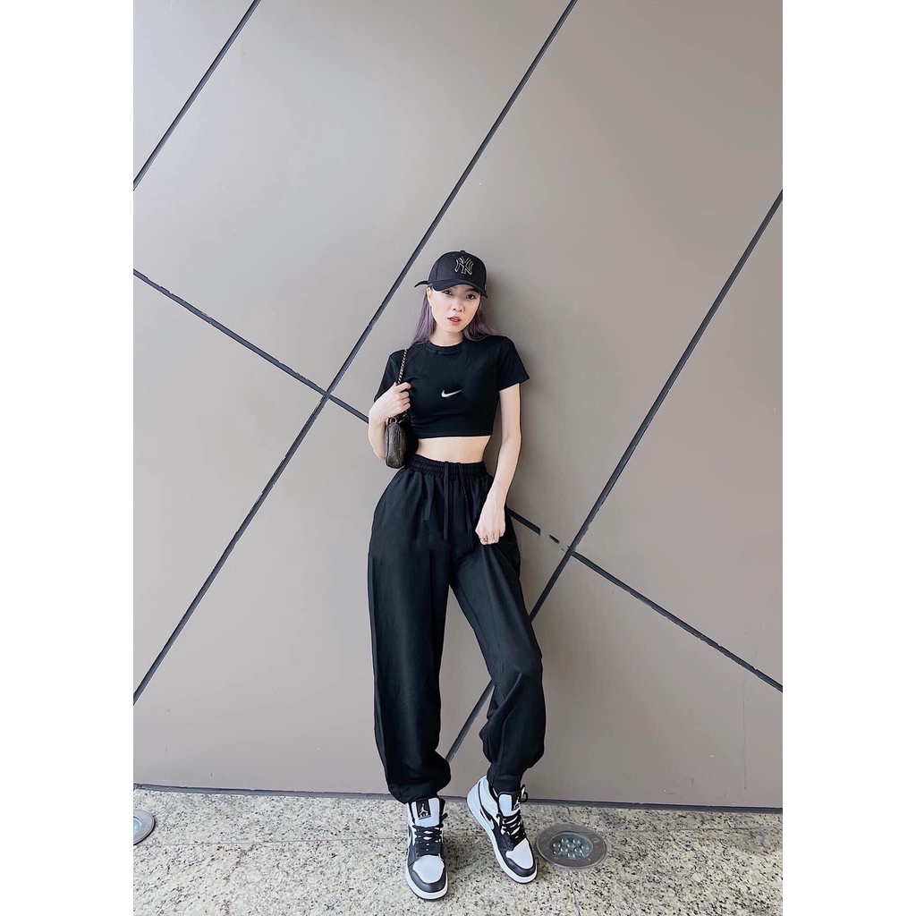 [BỘ THỂ THAO] Bộ Đồ Nữ Cotton, Set Trang Phục Áo Crotop Phối Quần Boom Cực Ngầu | BigBuy360 - bigbuy360.vn