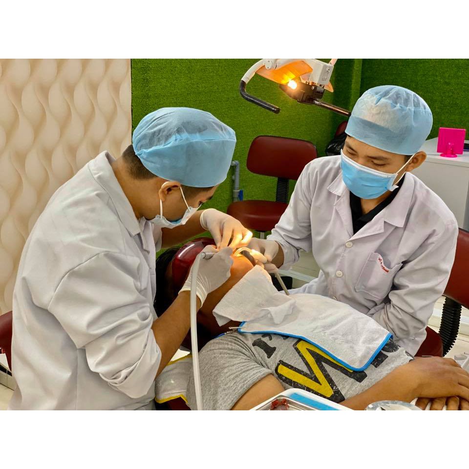 Hồ Chí Minh  - Gói Tẩy Trắng Răng Tại Nha Khoa Hồng Ân