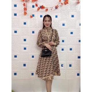 Đầm cổ cổ trụ