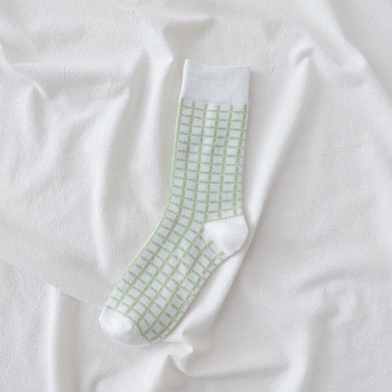 Tất Cotton Cổ Cao In Hình Trái Bơ Xinh Xắn Cho Nữ