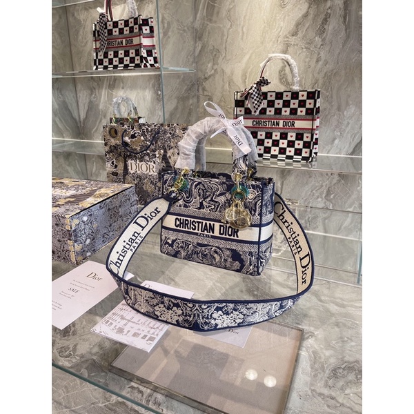 Túi đeo chéo Christian*Dior cao cấp Au nhập khẩu mới nhất 2021 fullbox