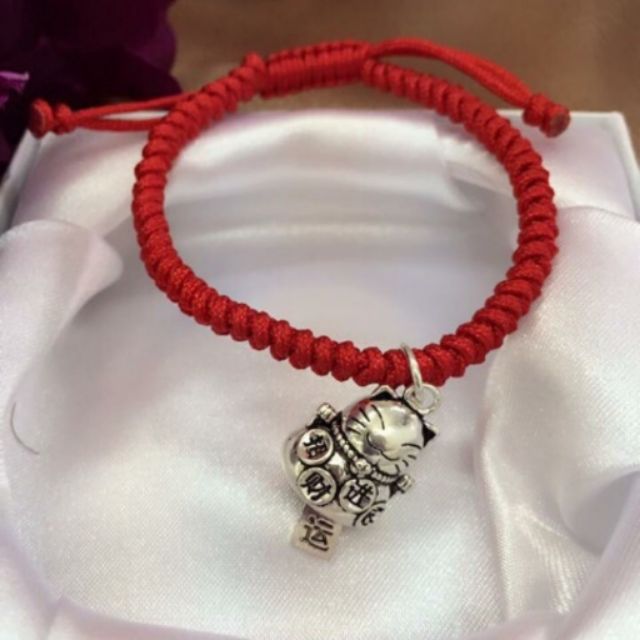 Lắc tay mèo thần tài