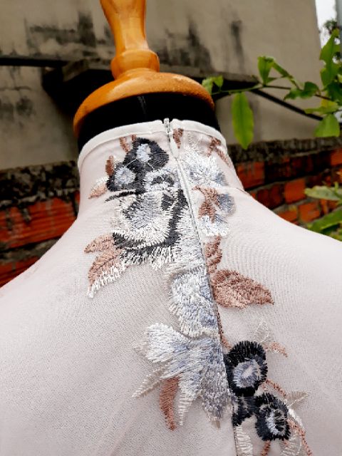 Đầm cách tân size S,M nhỏ