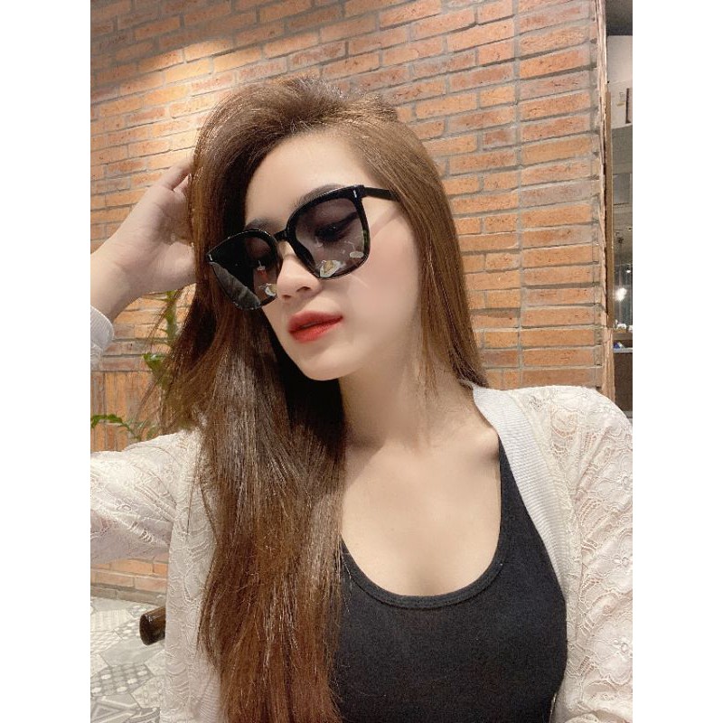 Kính Shein có mail mua hàng của web