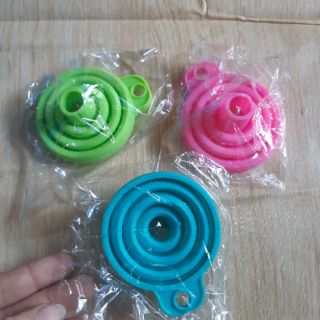 Phễu gấp gọn silicone ,phễu chiết chất lỏng tiện dụng