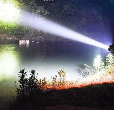 Đèn pin siêu sáng 8 bóng Eomart, đèn năng lượng mặt trời siêu sáng công xuất 20W dung lượng pin cao dễ sử dụng ( #đèn )