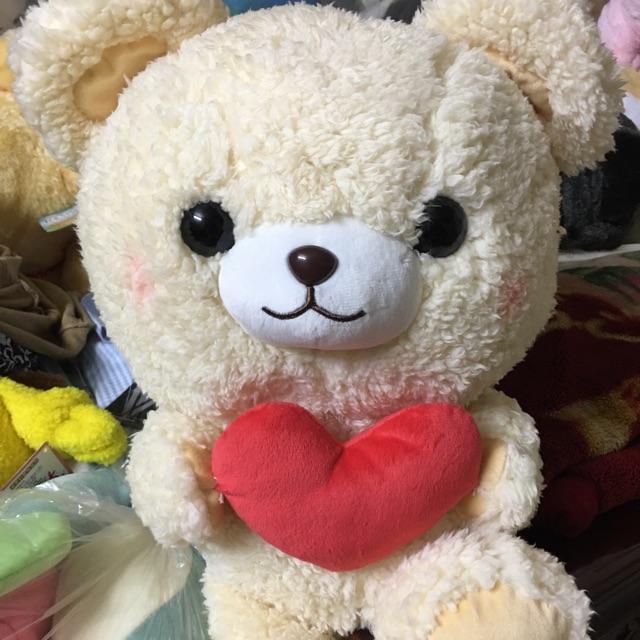 Gấu ôm tim