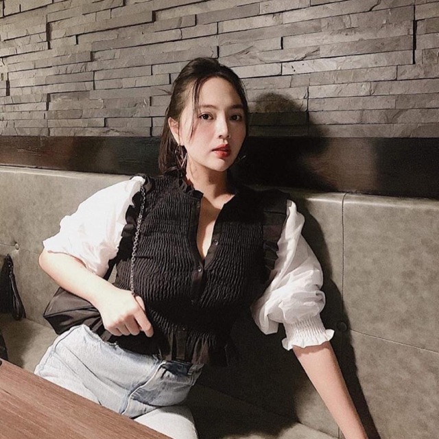 Blazer đen hai cúc Blazer đen hai cúc Blazer đen hai cúc Blazer đen hai cúc Blazer đen hai cúc Blaze