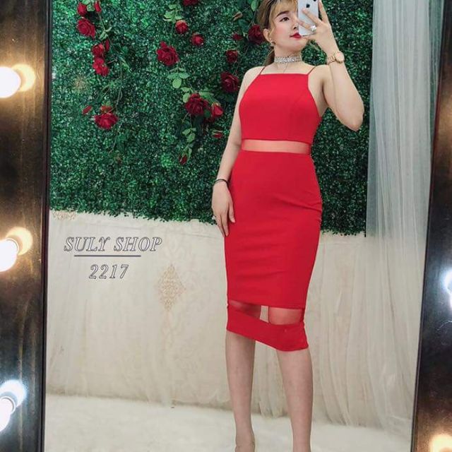 Đầm body phối lưới bảng yếm