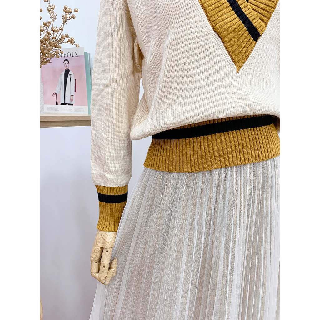 Set chân váy mix áo len nữ tính