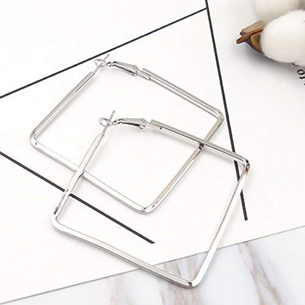 Đôi Bông Tai Họa Tiết Hình Vuông Thời Trang Cho Nữ