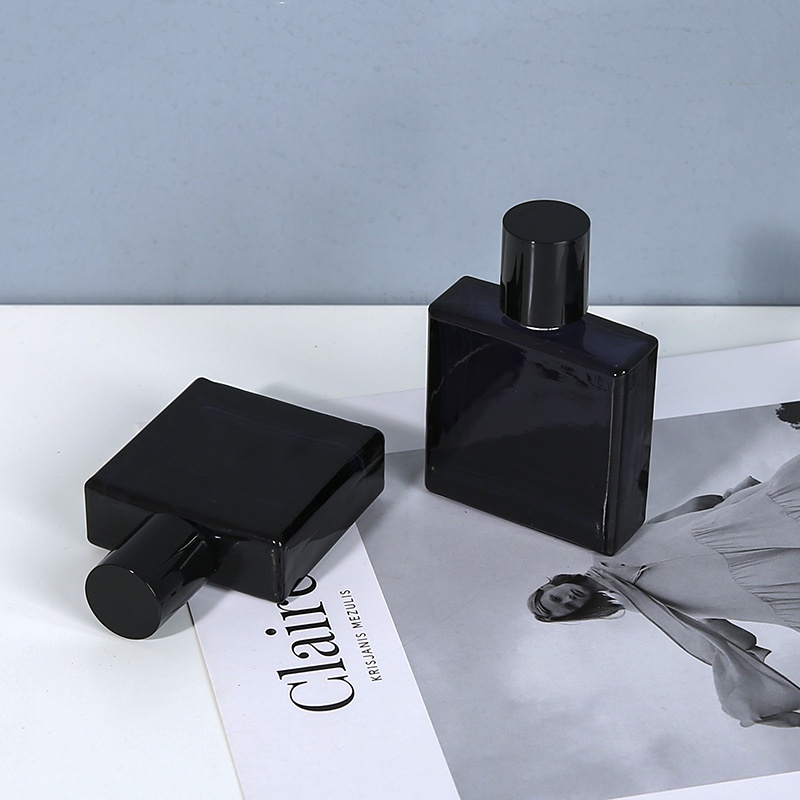 Chai Xịt Rỗng Bằng Thủy Tinh Màu Đen 30Ml Tiện Dụng Mang Theo Du Lịch