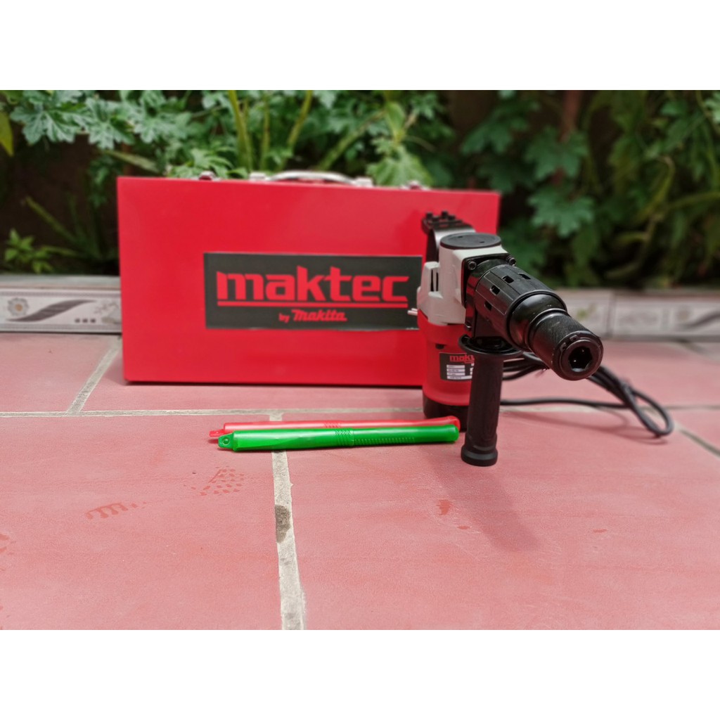 Máy đục bê tông MAKTEC HM-0810