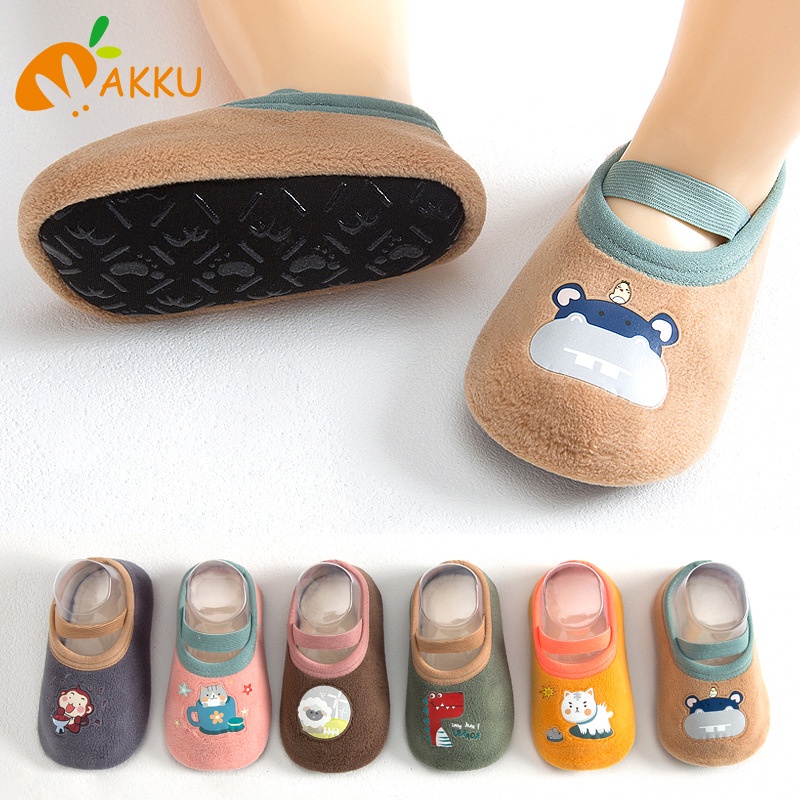 Giày thể thao AKKU họa tiết hoạt hình dễ thương chống trượt dành cho bé