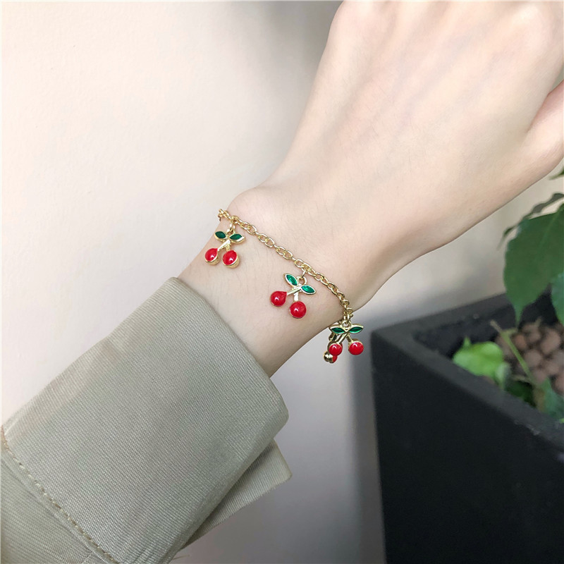 Vòng Tay Hợp Kim Đính Đá Nhân Tạo Hình Quả Cherry Xinh Xắn