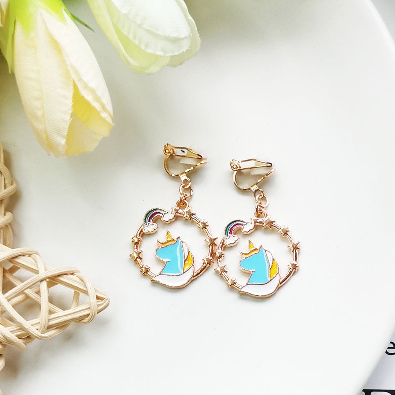 Khuyên tai kẹp cho bé nhiều họa tiết đơn giản, tiện dụng và xinh xắn