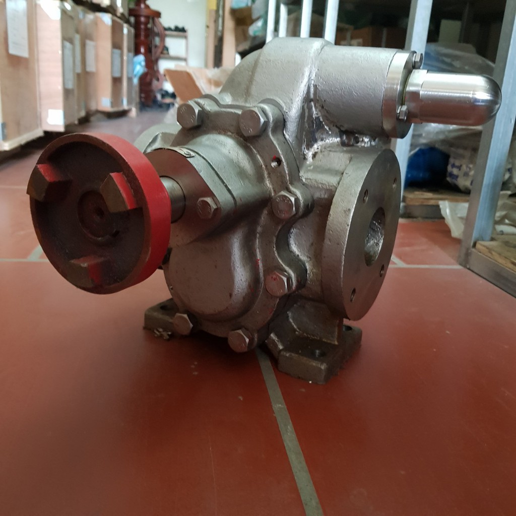 Bơm bánh răng KCB 300 hiệu Hebei Hengsheng