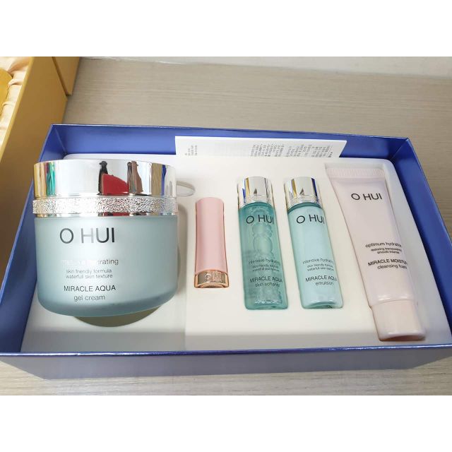 SET KEM DƯỠNG OHUI MIRACLE AQUA GEL CREAM 100ML