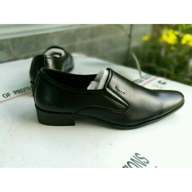 NGUỒN CUNG BÁN BUÔN SỈ Giày tây nam công sở trơn đen - GN38 | BigBuy360 - bigbuy360.vn