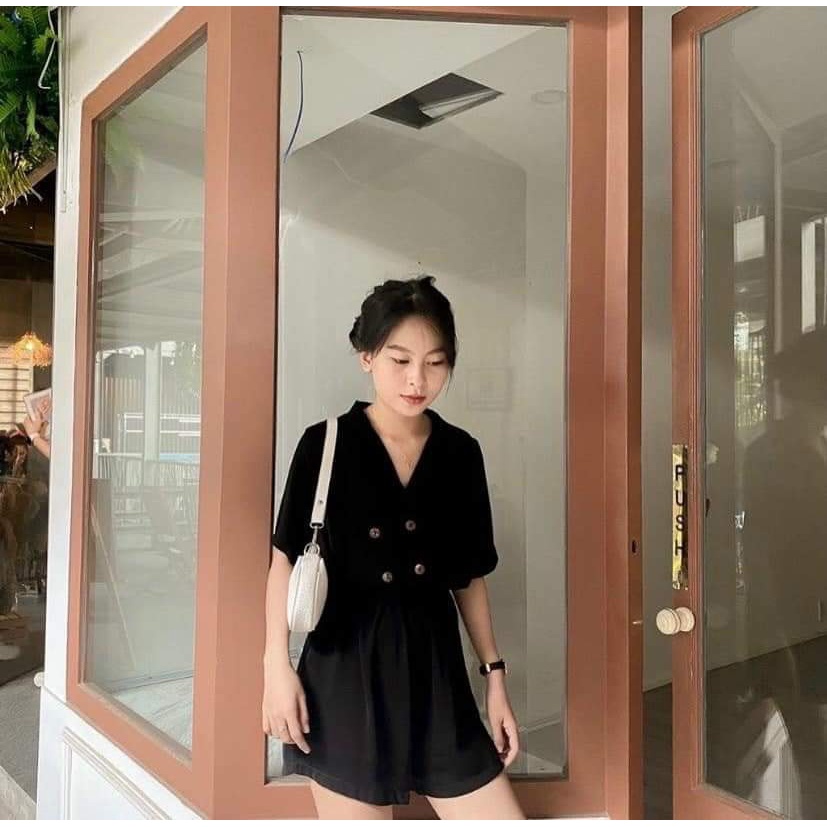 Jum cổ sơmi nút