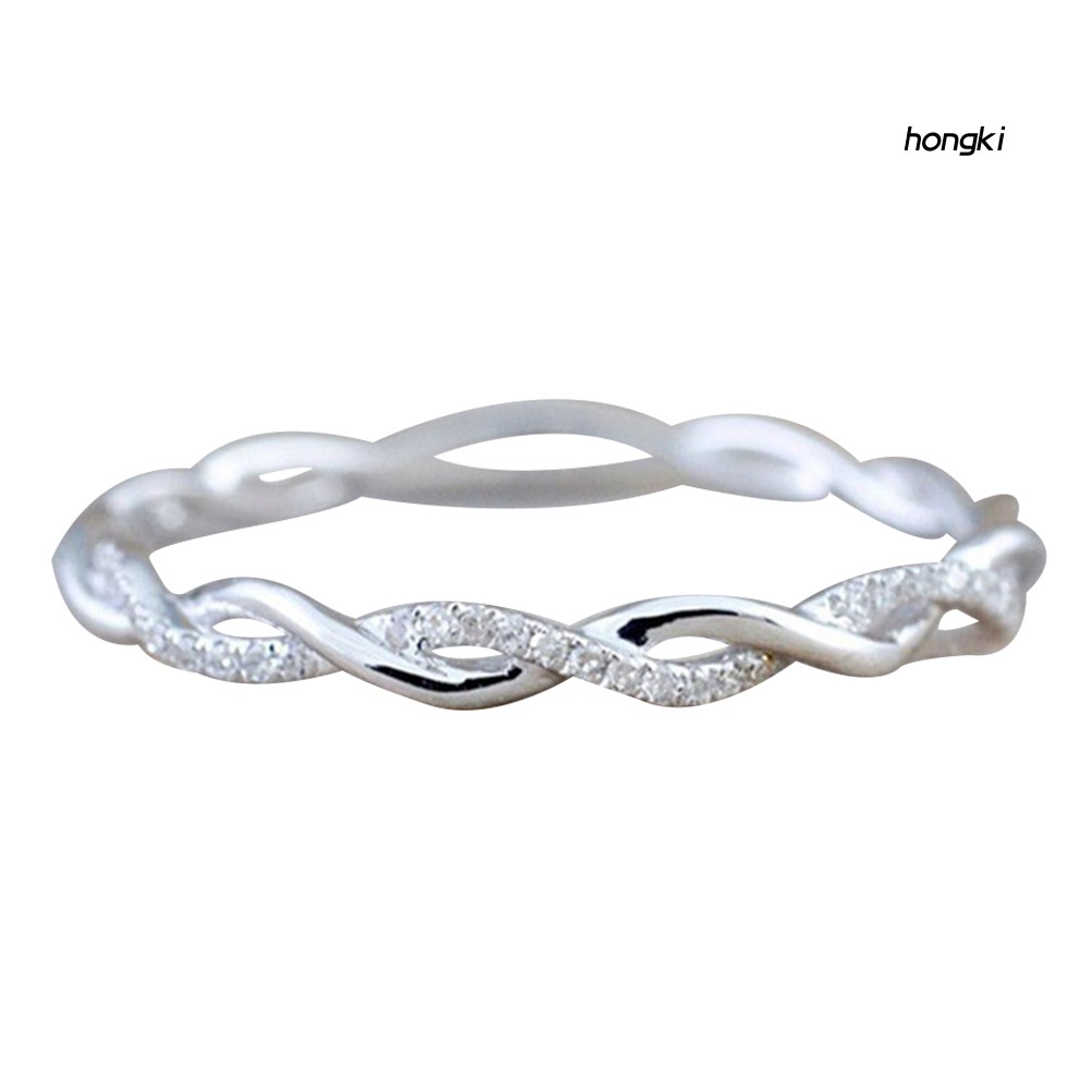 Nhẫn đính đá giả thời trang cho nữ