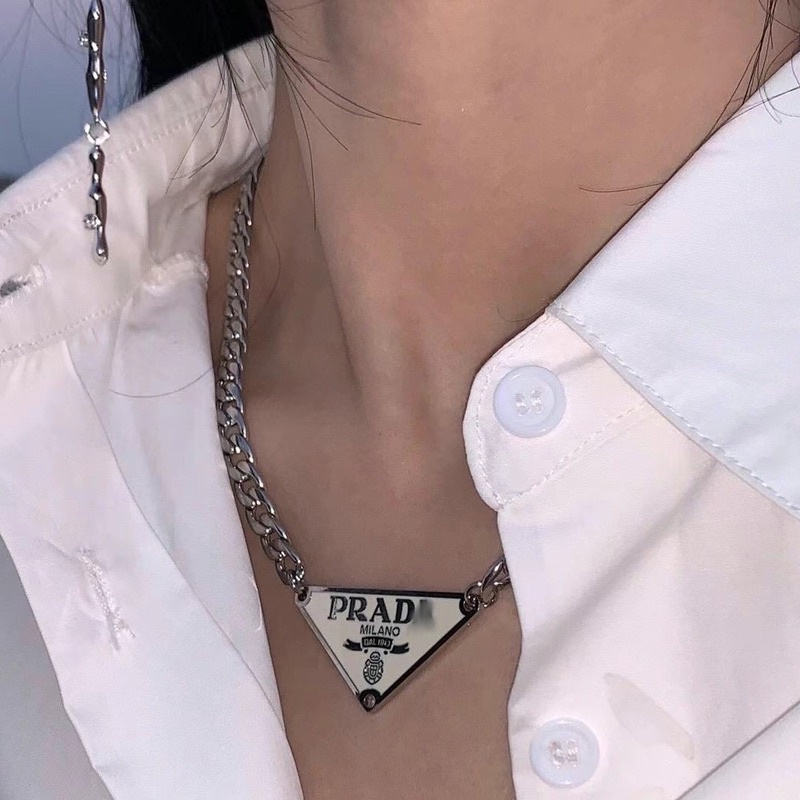 Dây chuyền mặt PRAD 2 màu dạng xích kiểu dáng unisex