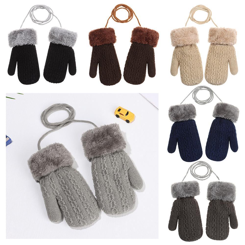 Găng Tay Mùa Đông Mềm Mại Dày Dặn Ấm Áp Có Dây Đeo Cổ Cho Bé 1-4 Tuổi