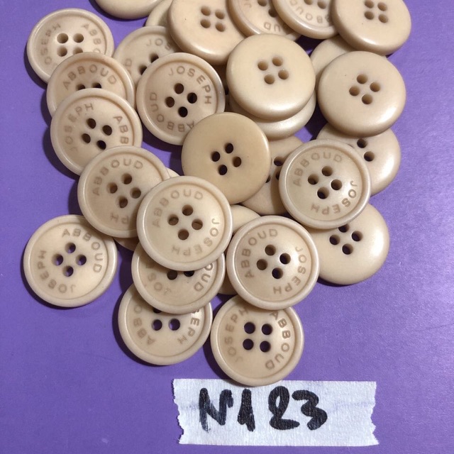 Combo 10 nút áo nâu kem N121-N124