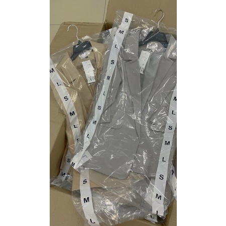BÁN SỈ ÁO BLAZER TAY LỠ 2M BE / GHI CHO NỮ