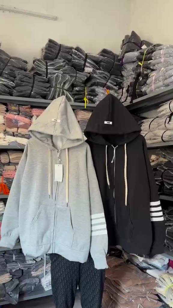 Áo khoác hoodies phối sọc tay 2 màu basic cực hot | BigBuy360 - bigbuy360.vn