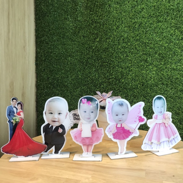 Tượng đứng chibi cắt theo yêu cầu_ món quà trang trí đám cưới