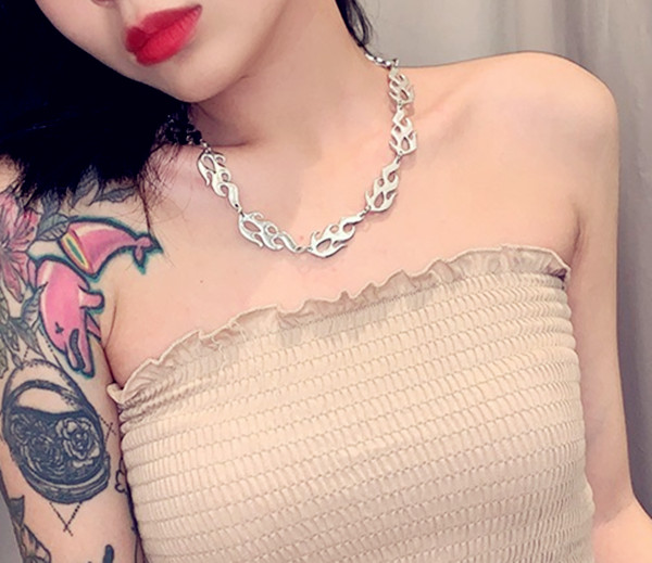 Vòng cổ sợi mắt xích hình ngọn lửa sành điệu hợp thời trang