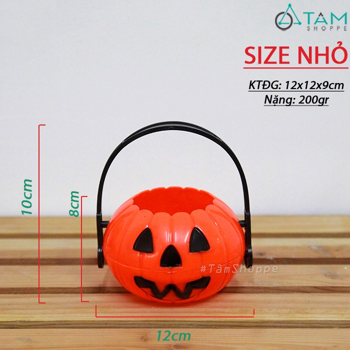 Thố đựng kẹo bí ngô Halloween có quai xách bằng nhựa HLW-TĐK-01 TTTM