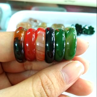 Nhẫn mã não bản nhỏ