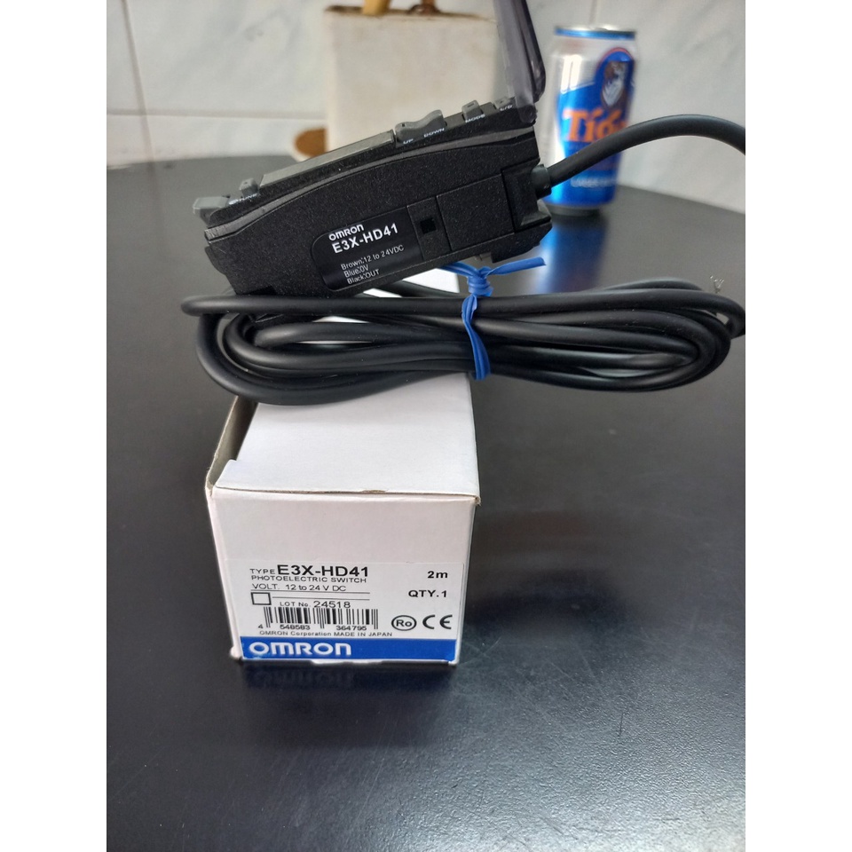 Cảm biến Omron E3X-HD41 2M