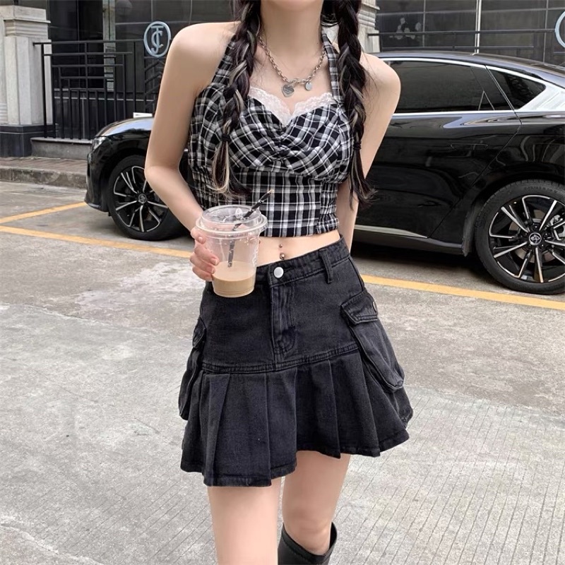 Áo croptop + Váy jean xếp ly màu đen trắng (taobao)