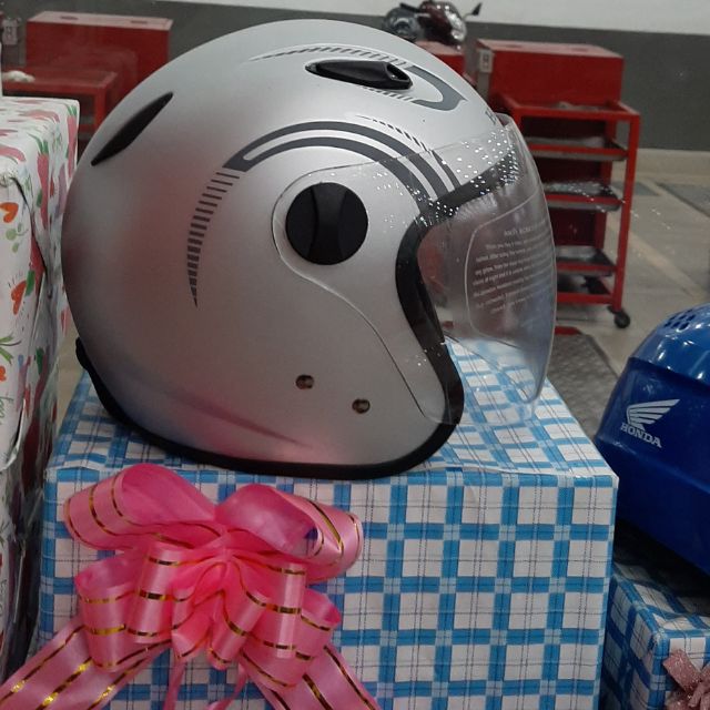 [CHÍNH HÃNG] Mũ bảo hiểm 3/4 đầu Honda dáng thể thao - Bạc  (Bảo hành 6 tháng)